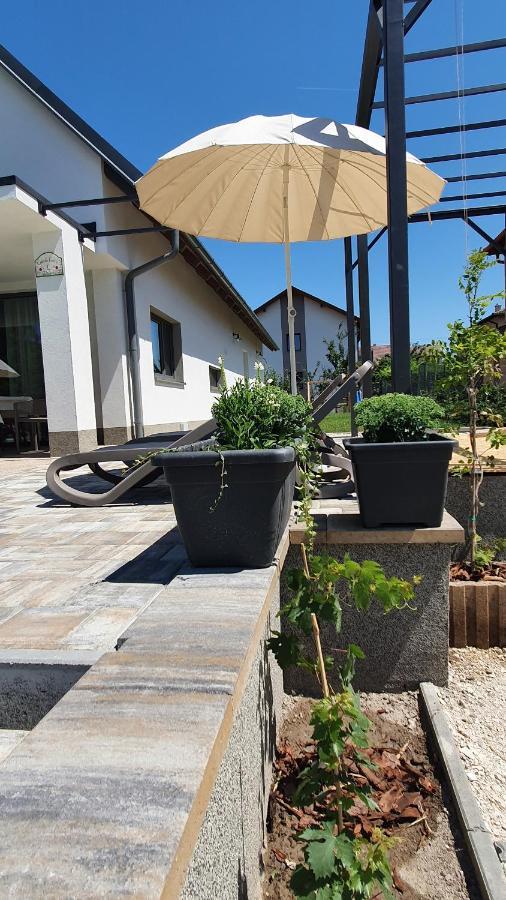 באלאטונפורד Relax Balaton Apartmanok מראה חיצוני תמונה