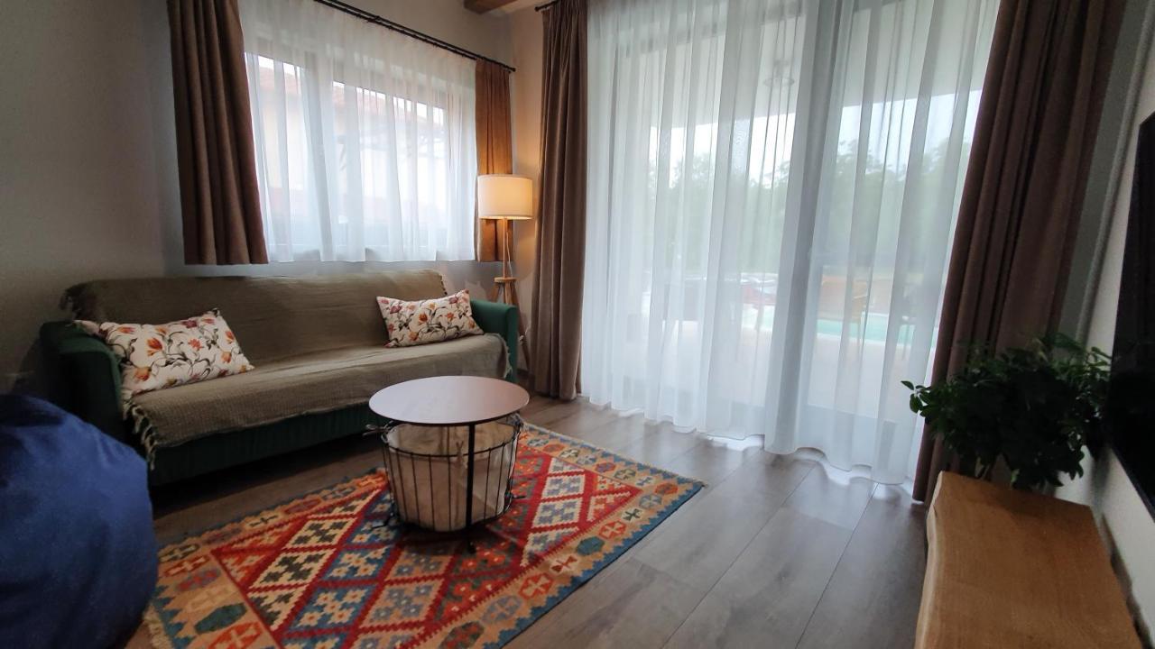 באלאטונפורד Relax Balaton Apartmanok מראה חיצוני תמונה