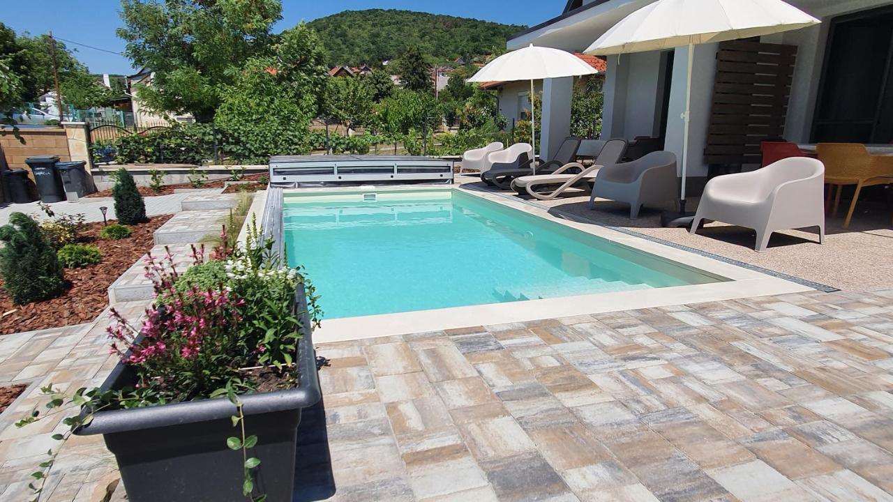 באלאטונפורד Relax Balaton Apartmanok מראה חיצוני תמונה