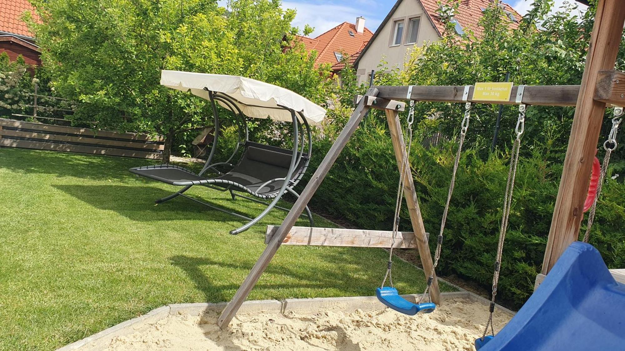 באלאטונפורד Relax Balaton Apartmanok מראה חיצוני תמונה